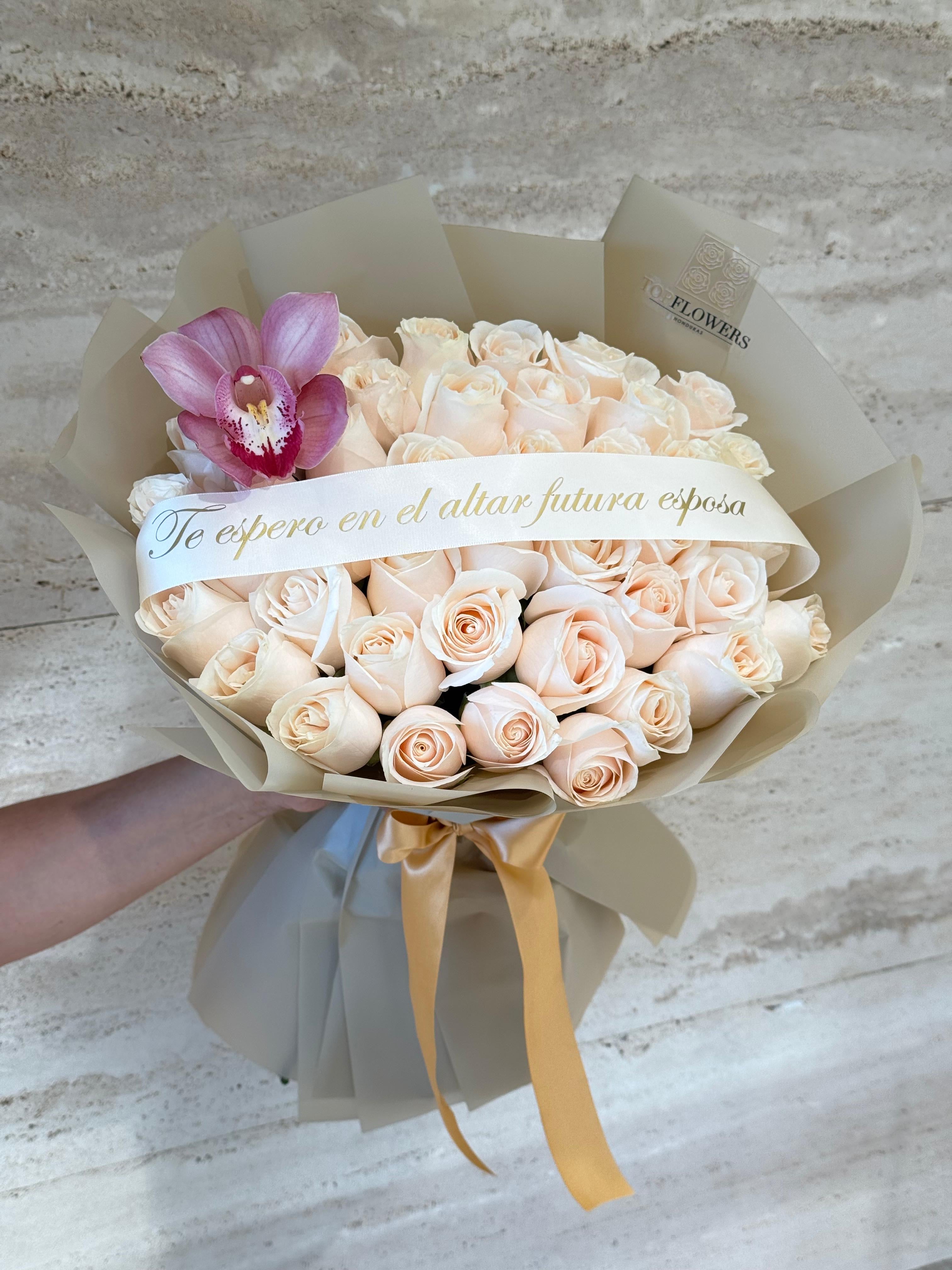 Bridal Dream (50 Roses)