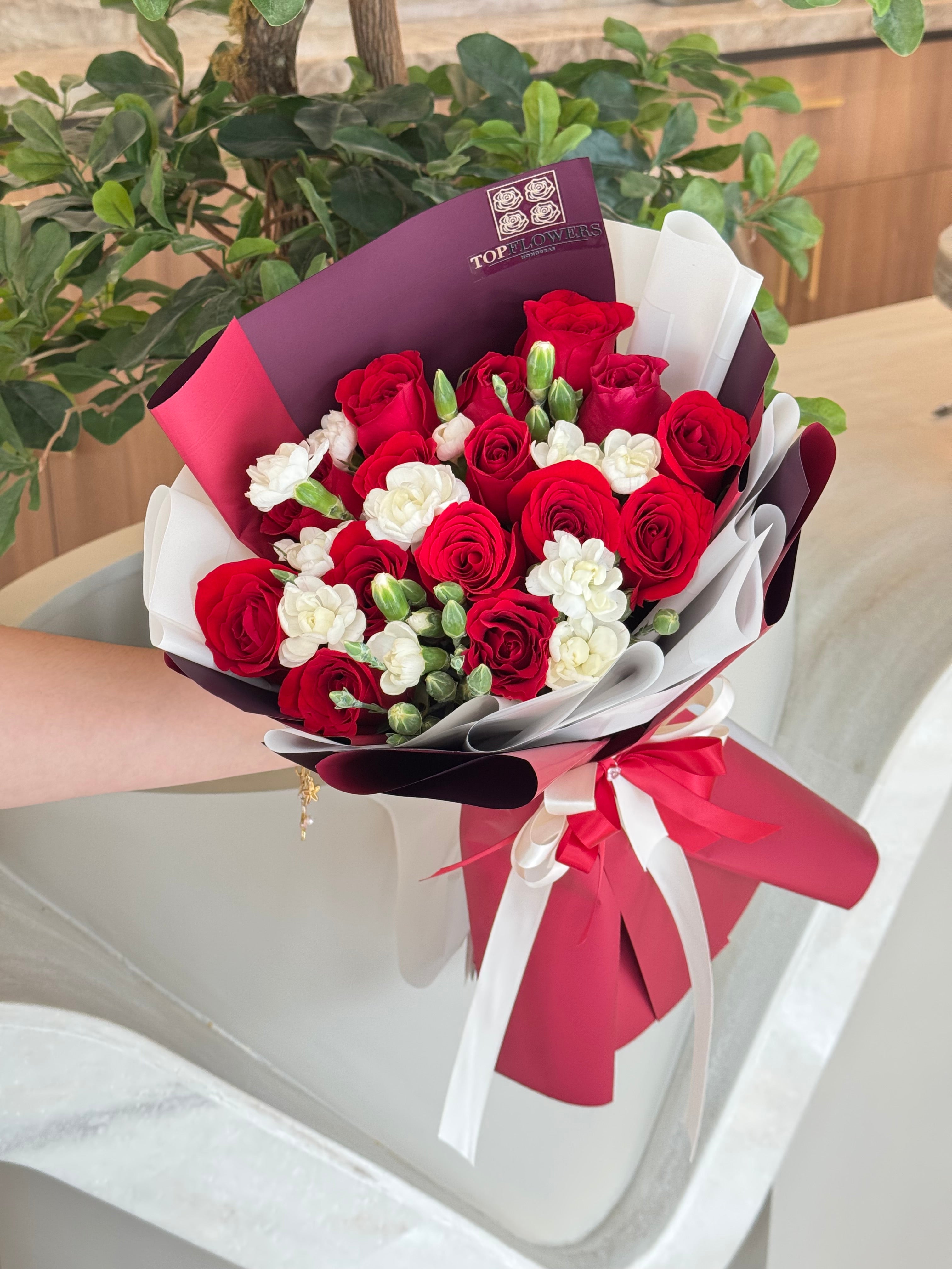Roses & Carnation