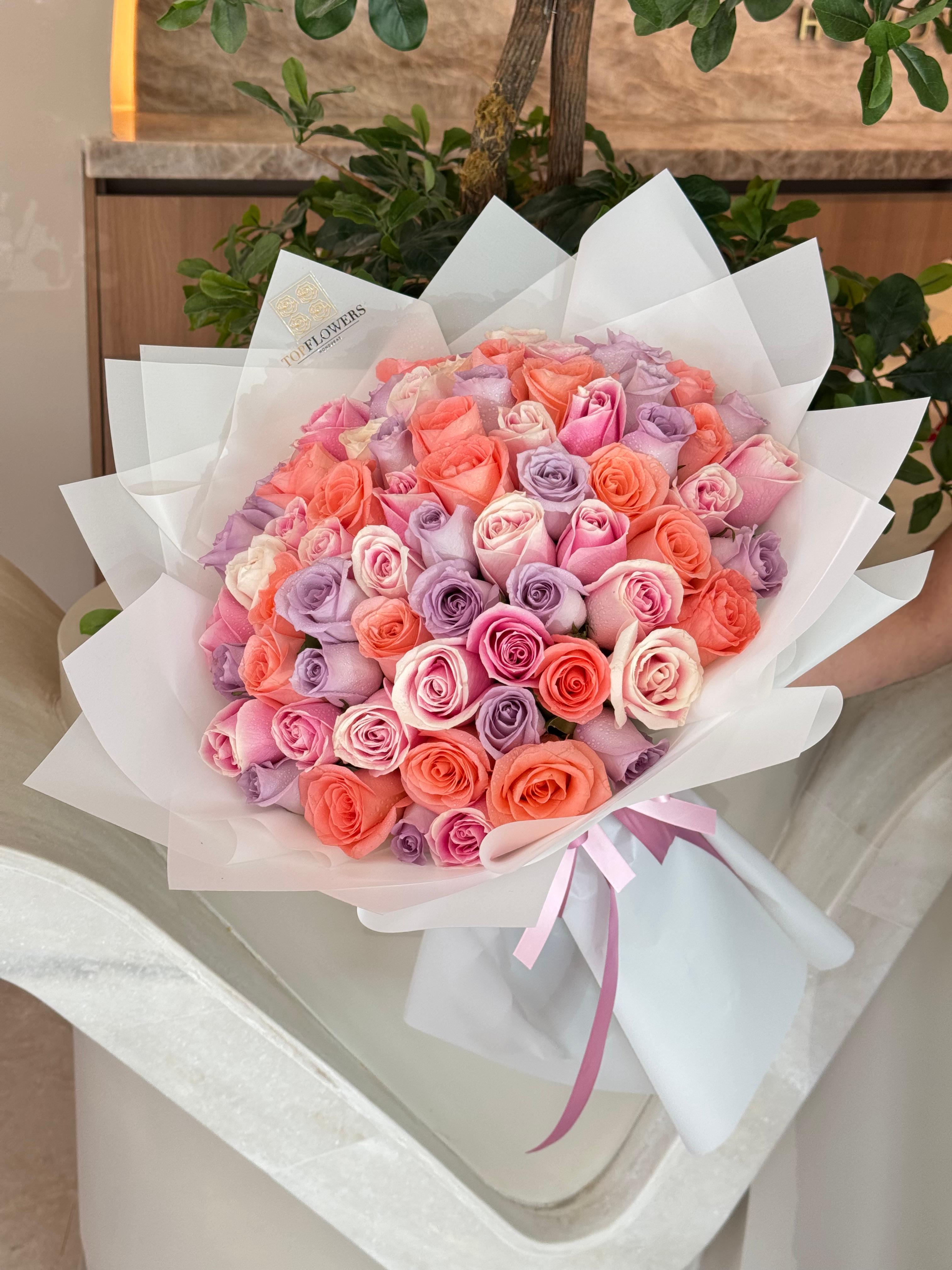 Signature Bouquet 70 Roses