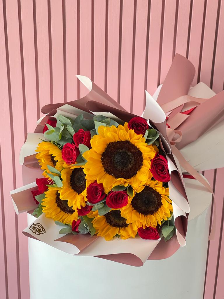Sunflowers & Roses M
