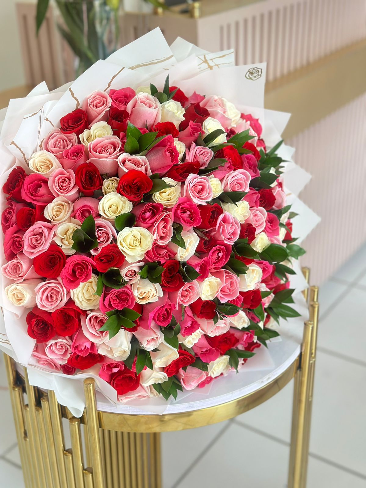 Signature Bouquet (150 Roses) | Top Flowers