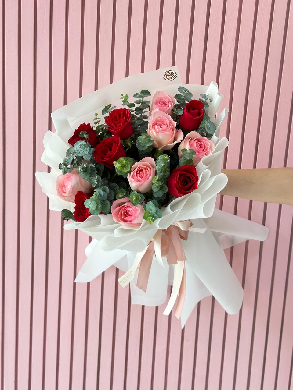 12 Roses Bouquet